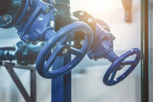 zawory przy pompie wodnej